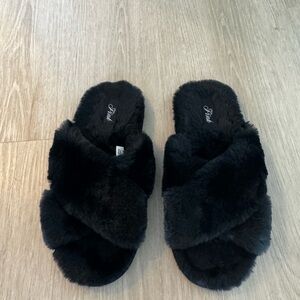 Victoria’s Secret Women's Slippers